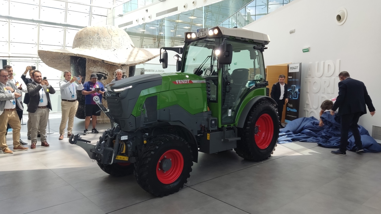 Fendt revoluciona mercado primer tractor electrico en serie