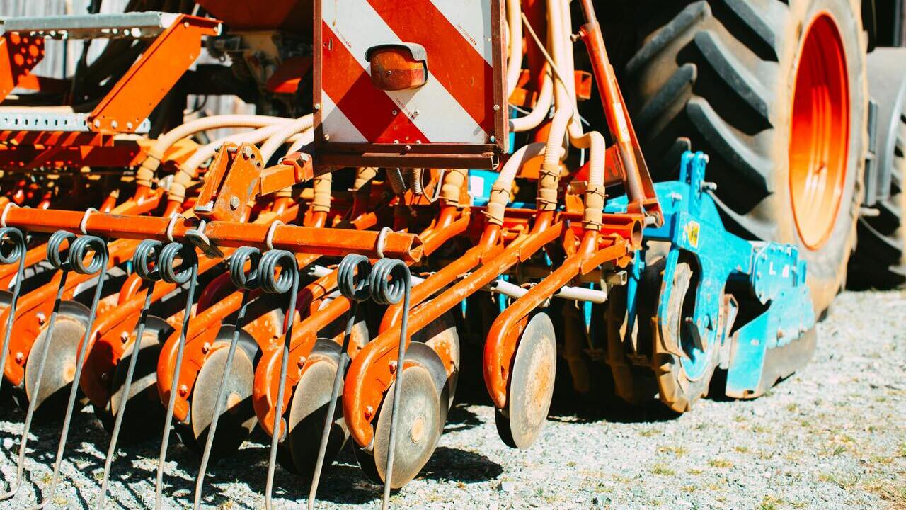 tendencia-baja-exportaciones-maquinaria-agropecuaria