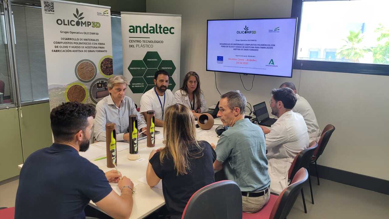 olicomp3d-convirtiendo-residuos-del-olivar-botellas-aove
