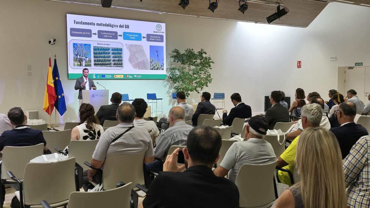 Tecnología puntera para optimizar el riego en almendro